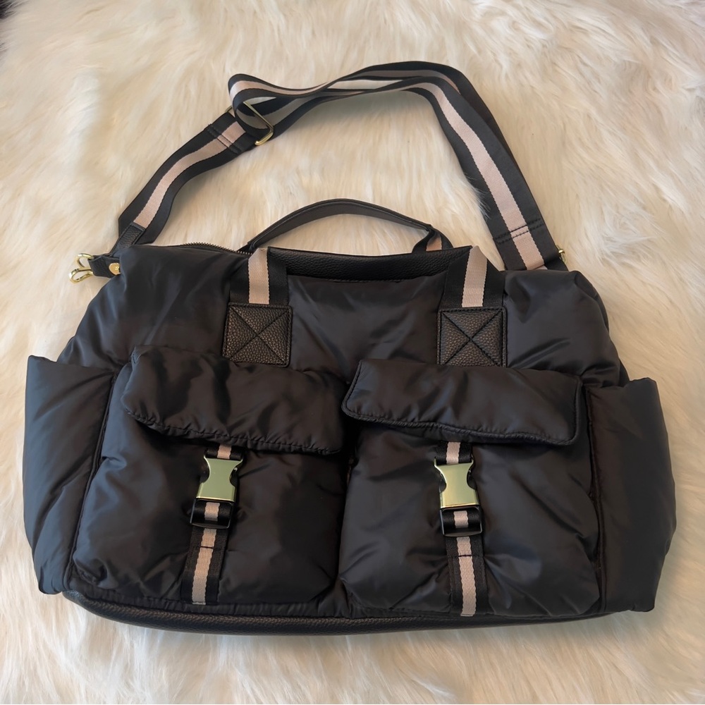 ** LIKE NEW ** Tommy Bahama Pepper Duffel Black Travel Weekend Bag
